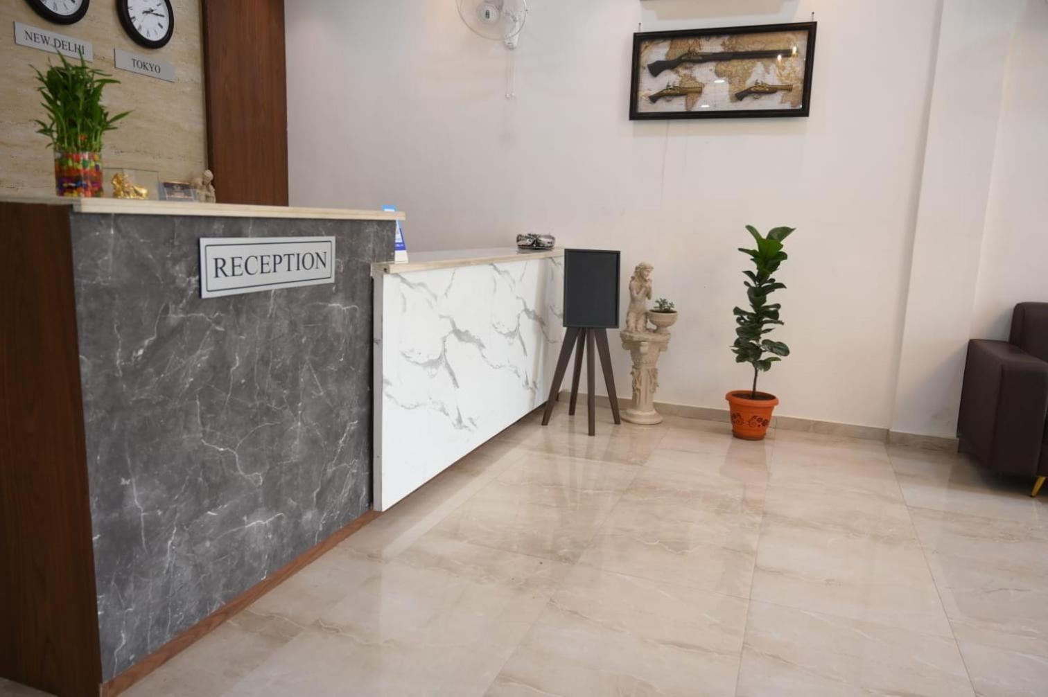 Hotel Satkar International Chhindwāra Esterno foto